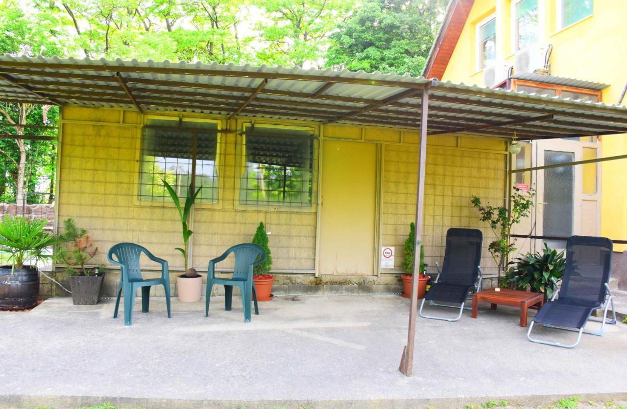 Pilikan Apartments - Park, Agroturism, Vineyard & Farm 체르젝토마 외부 사진